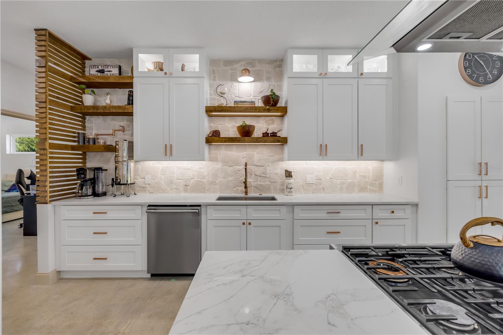 Image 26 of 97 For 3211 Saxon Drive