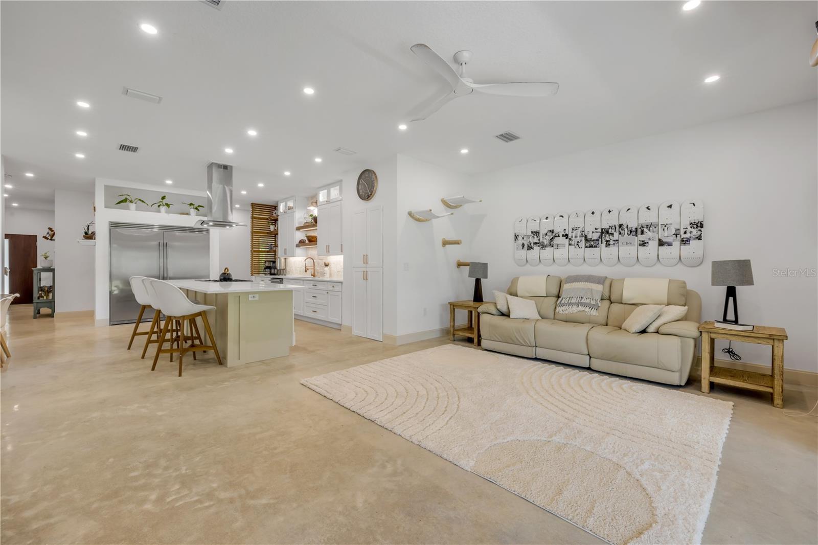 Image 27 of 97 For 3211 Saxon Drive