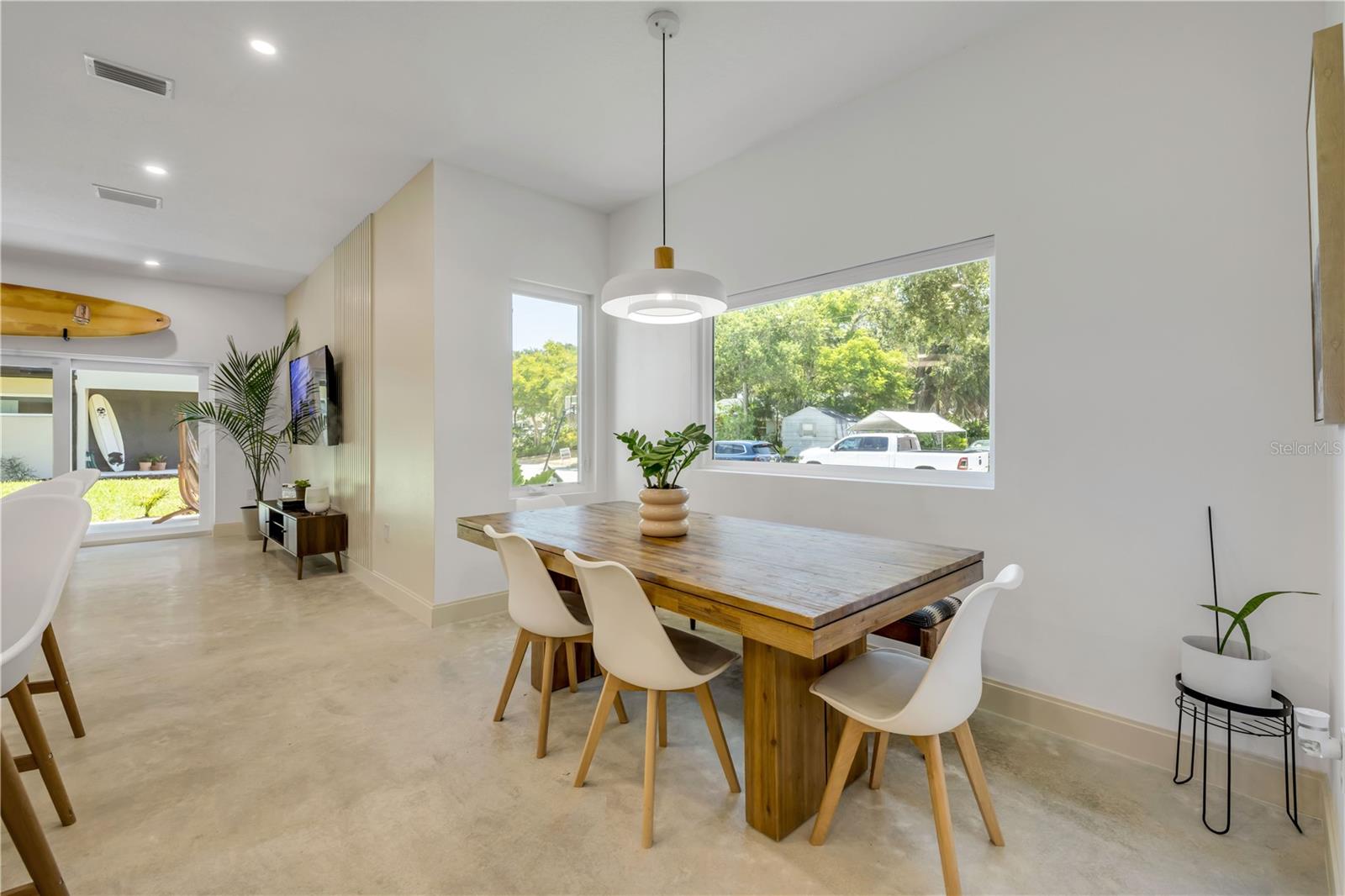 Image 31 of 97 For 3211 Saxon Drive