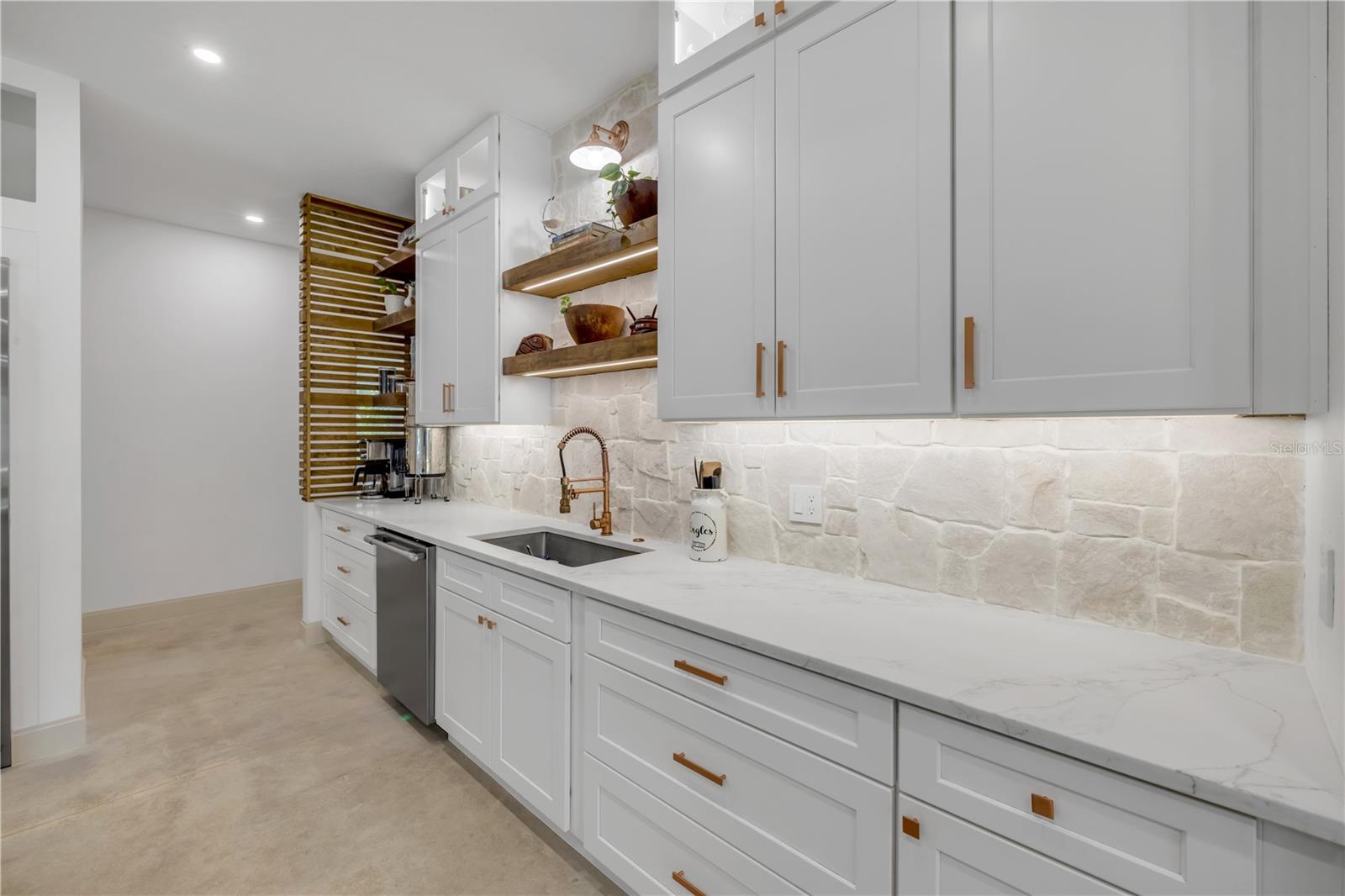 Image 32 of 97 For 3211 Saxon Drive