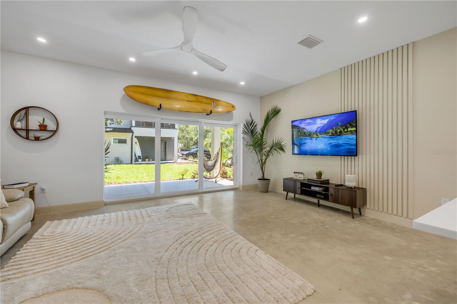 Image 37 of 97 For 3211 Saxon Drive