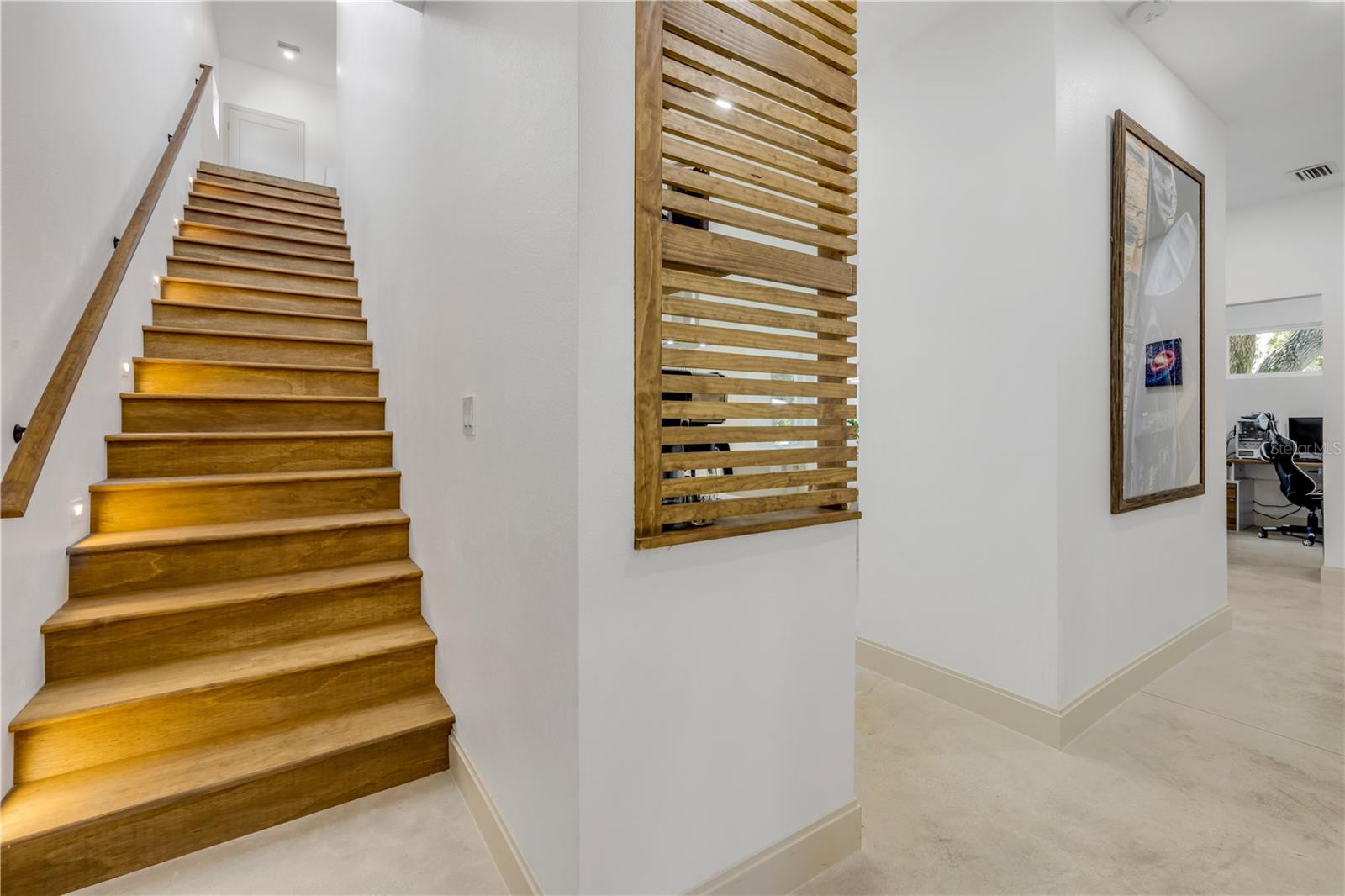 Image 39 of 97 For 3211 Saxon Drive