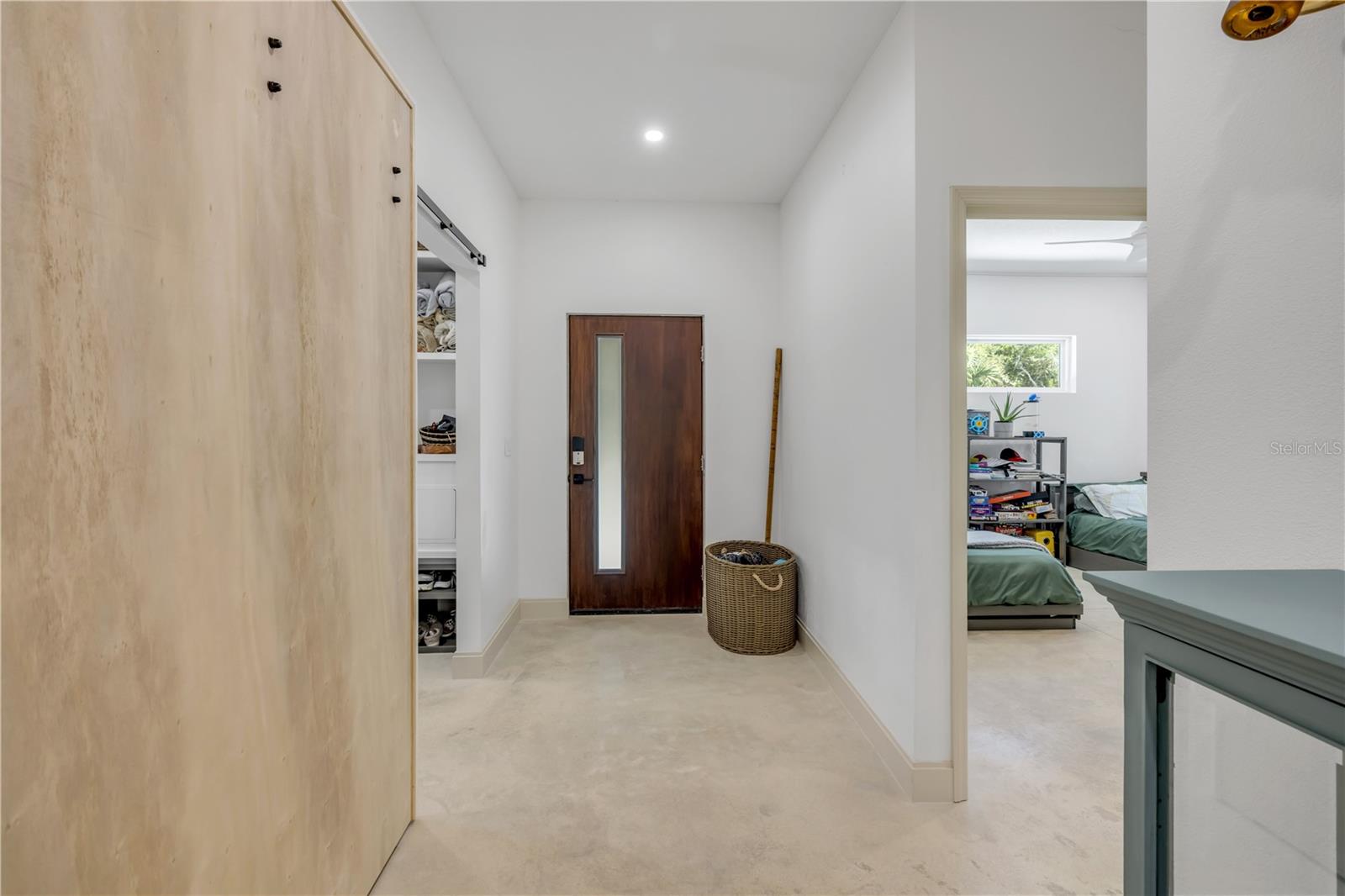 Image 8 of 97 For 3211 Saxon Drive