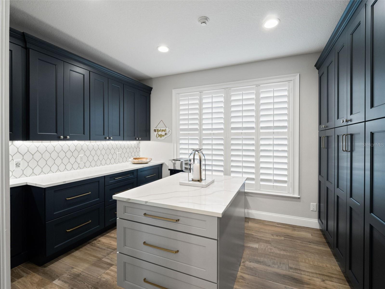 Image 17 of 71 For 1214 Commodore Drive