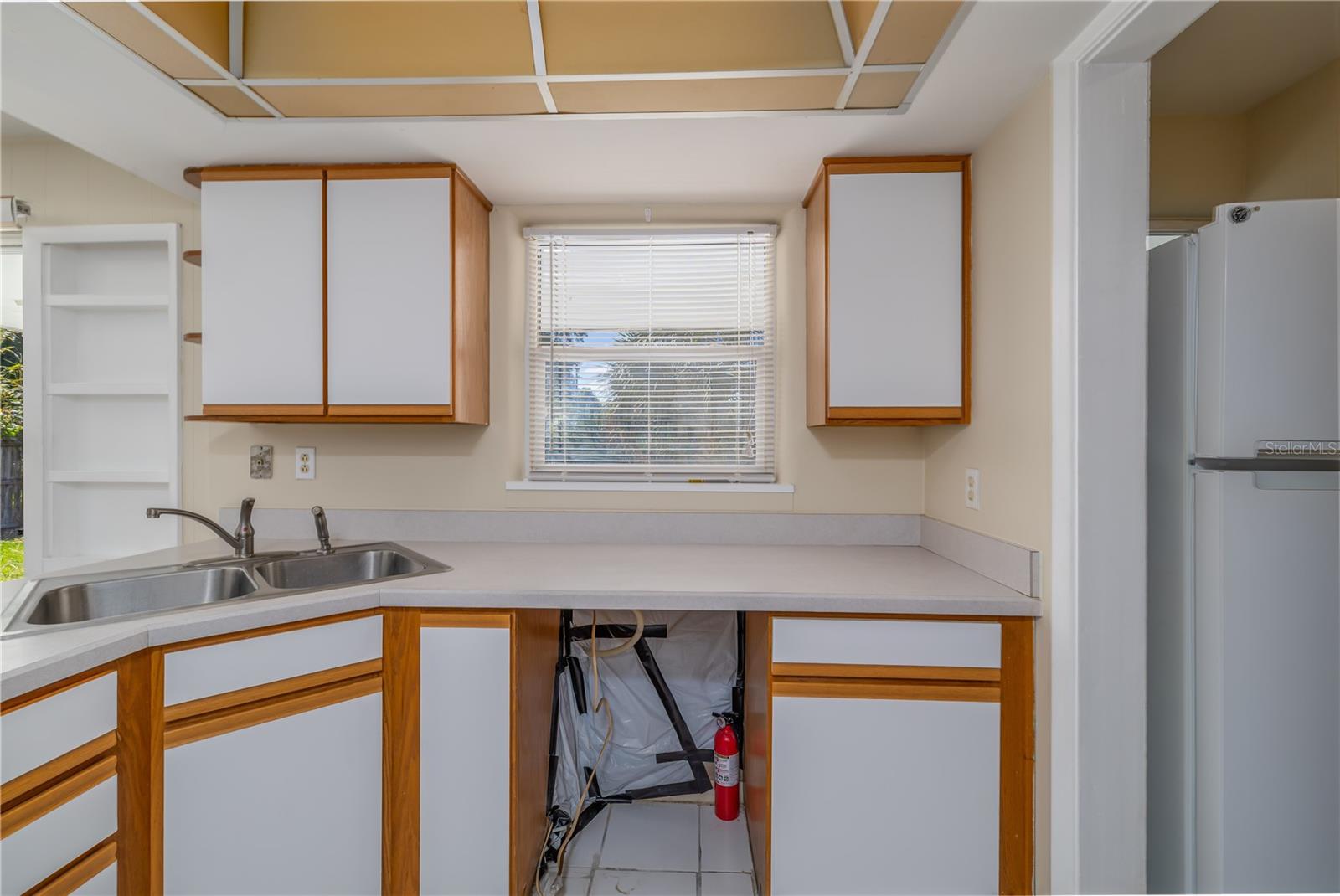 Image 12 of 25 For 718 Jane Avenue