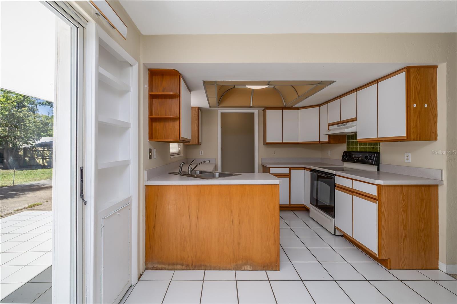 Image 13 of 25 For 718 Jane Avenue