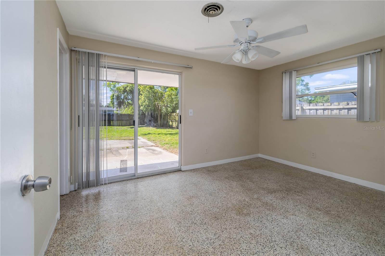 Image 16 of 25 For 718 Jane Avenue