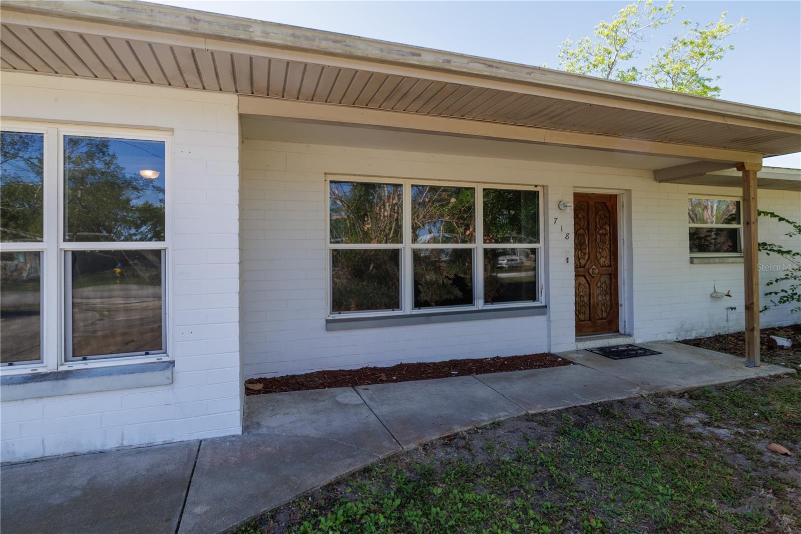 Image 5 of 25 For 718 Jane Avenue