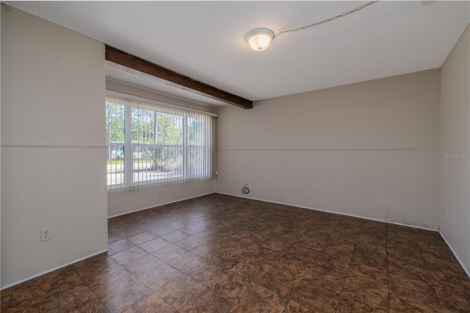 Image 9 of 25 For 718 Jane Avenue