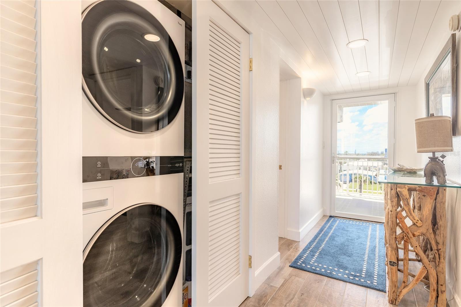 Image 33 of 44 For 2401 Atlantic Avenue A402