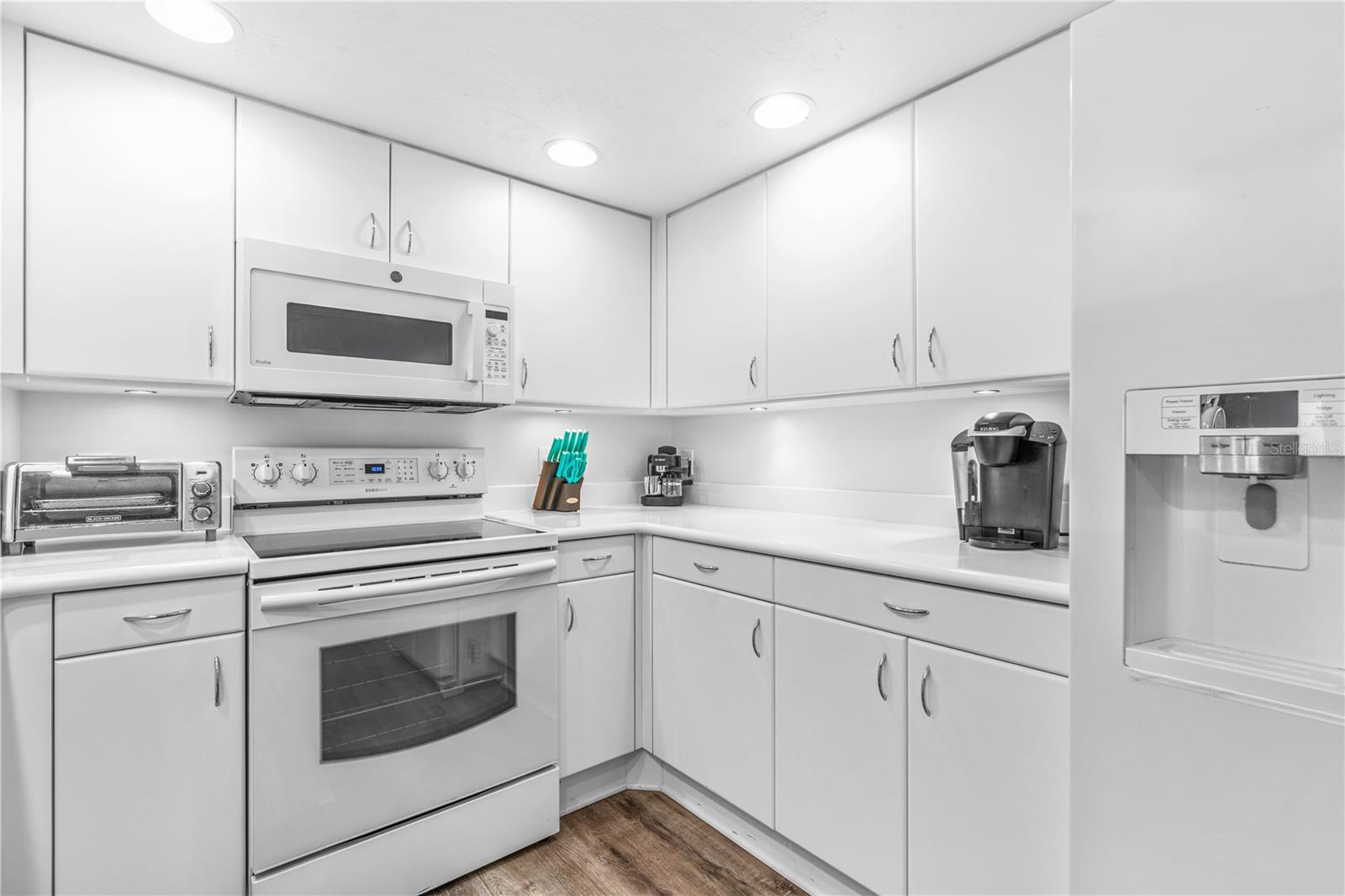 Image 13 of 59 For 2967 Atlantic Avenue 903