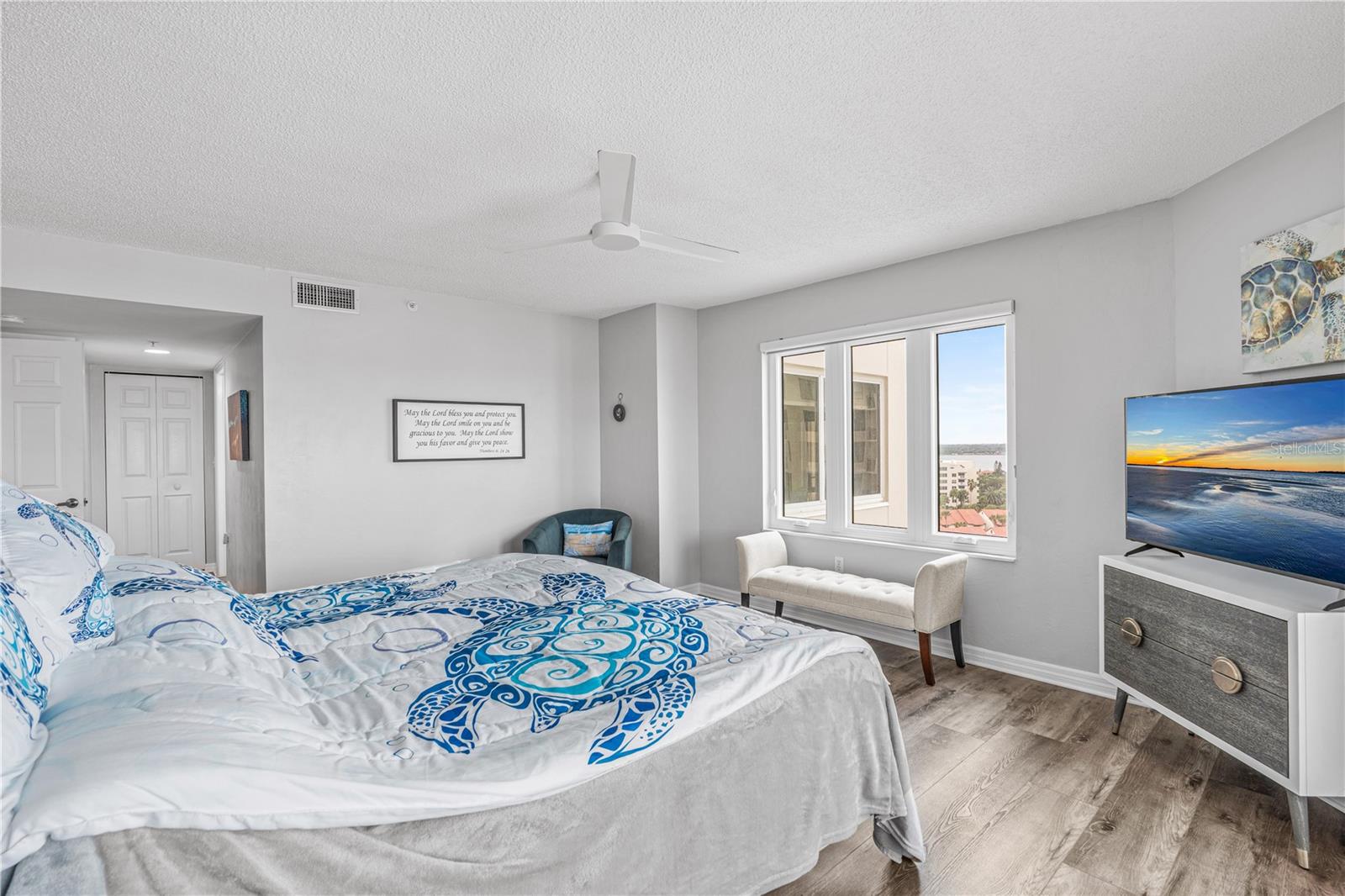 Image 17 of 59 For 2967 Atlantic Avenue 903