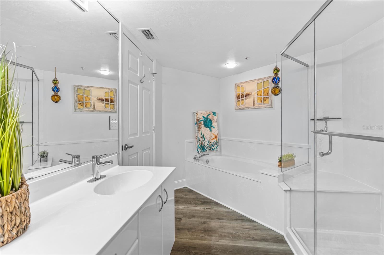 Image 20 of 59 For 2967 Atlantic Avenue 903