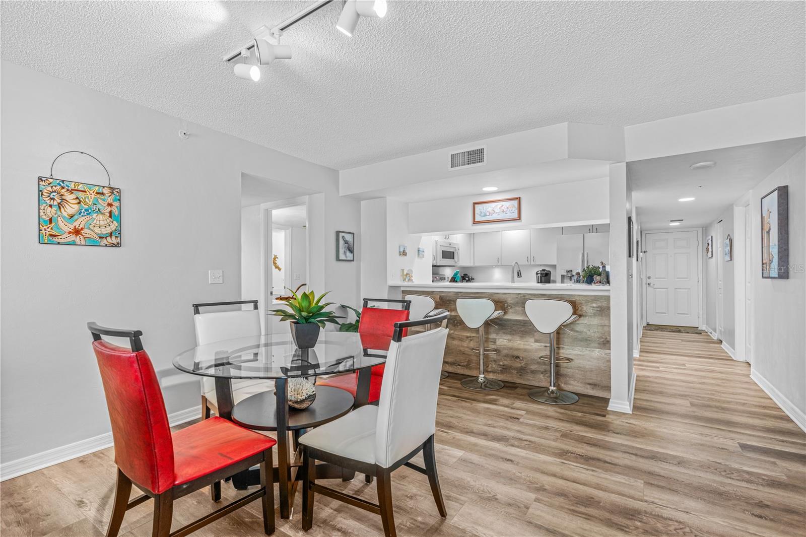 Image 9 of 59 For 2967 Atlantic Avenue 903