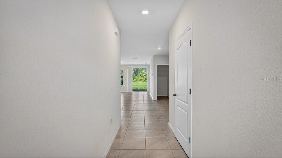 Image 11 of 65 For 28 Bella Lago Circle