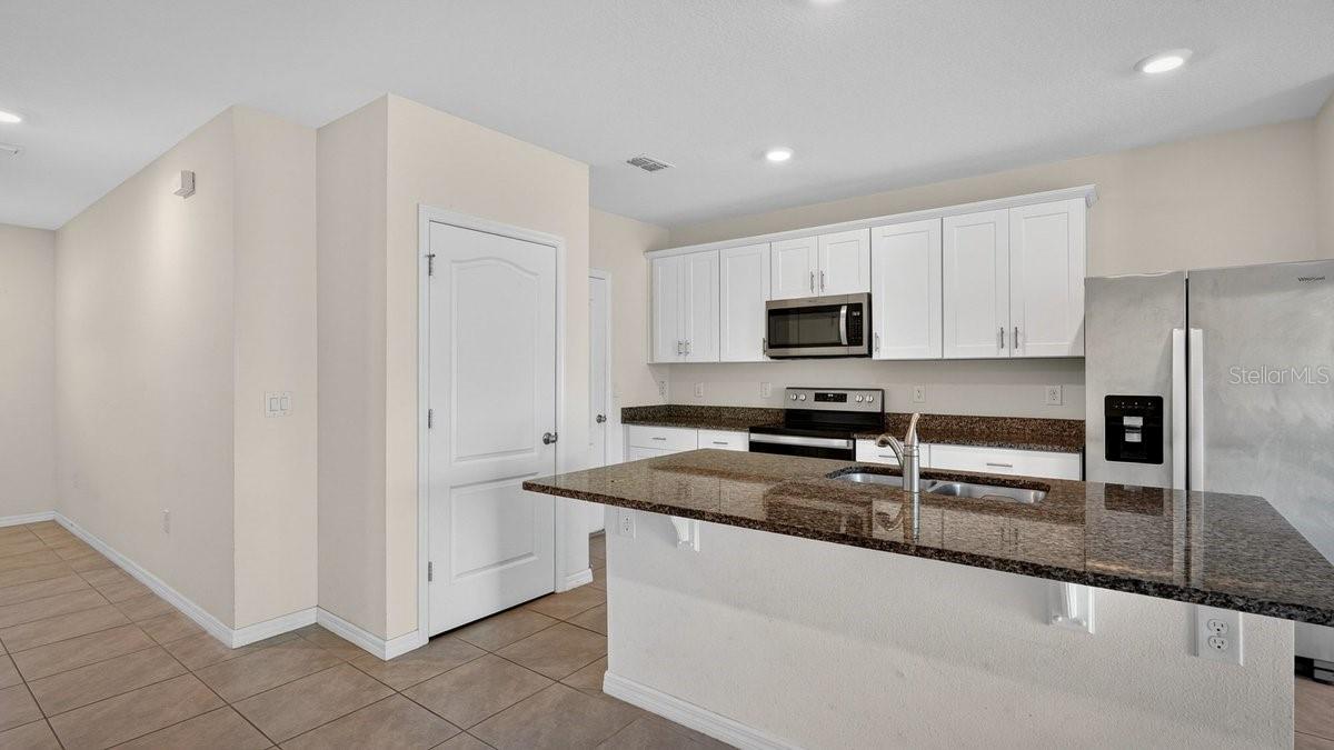 Image 14 of 65 For 28 Bella Lago Circle