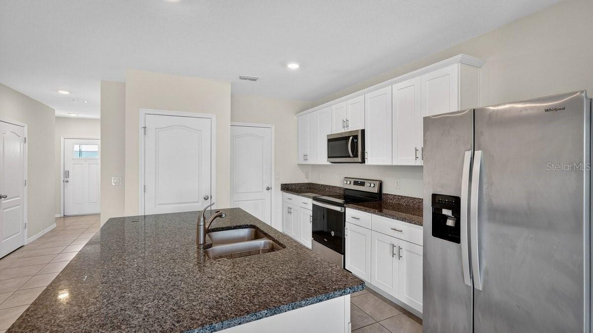 Image 18 of 65 For 28 Bella Lago Circle