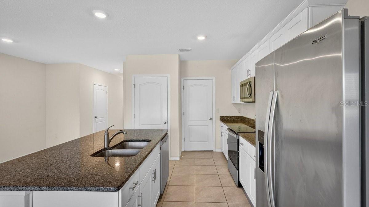 Image 19 of 65 For 28 Bella Lago Circle