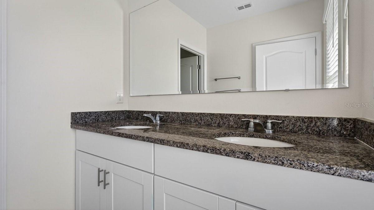 Image 25 of 65 For 28 Bella Lago Circle