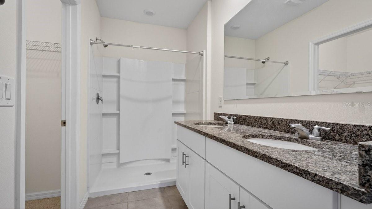 Image 27 of 65 For 28 Bella Lago Circle