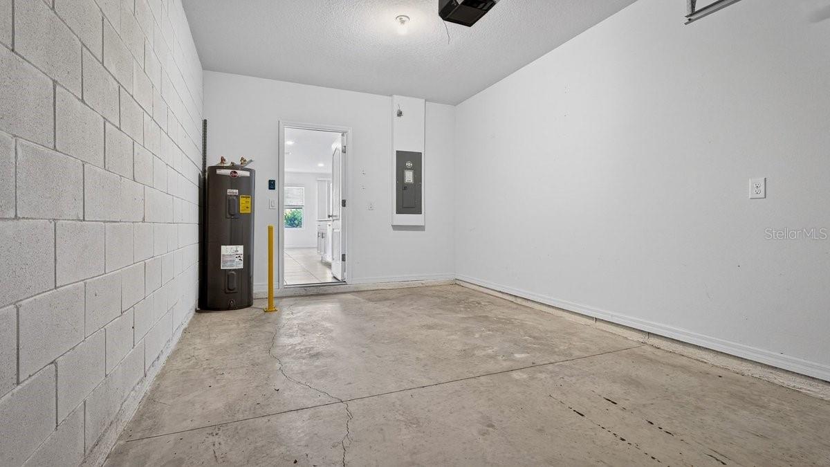 Image 37 of 65 For 28 Bella Lago Circle