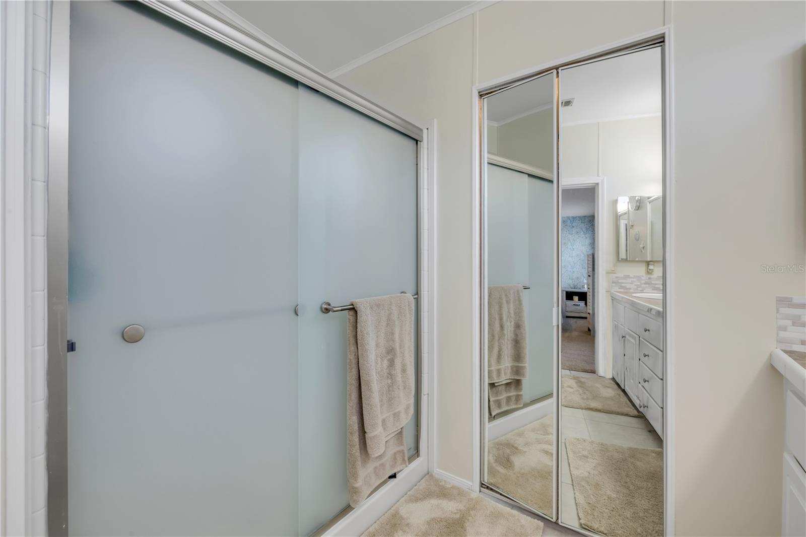 Image 21 of 48 For 317 Water Landing Drive