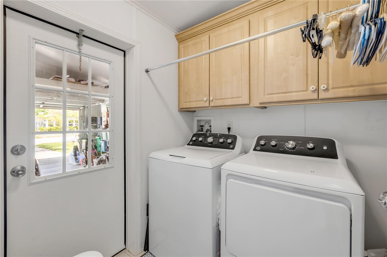 Image 22 of 48 For 317 Water Landing Drive