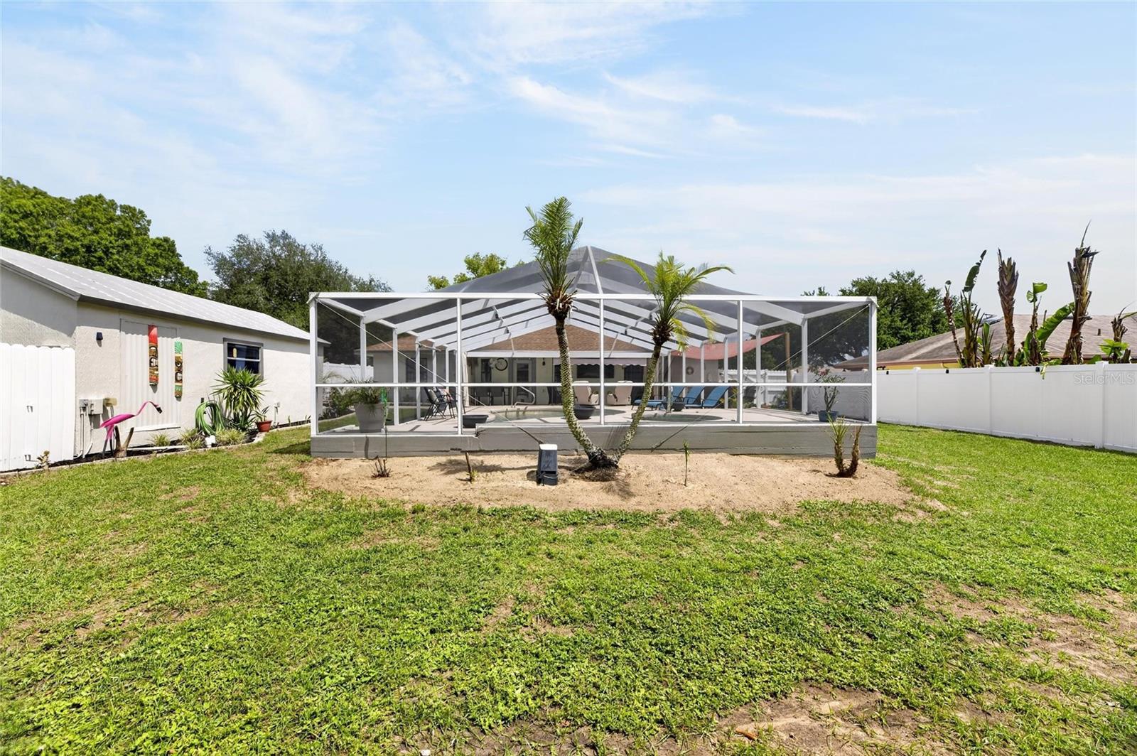 Image 12 of 81 For 926 Hillgrove Lane