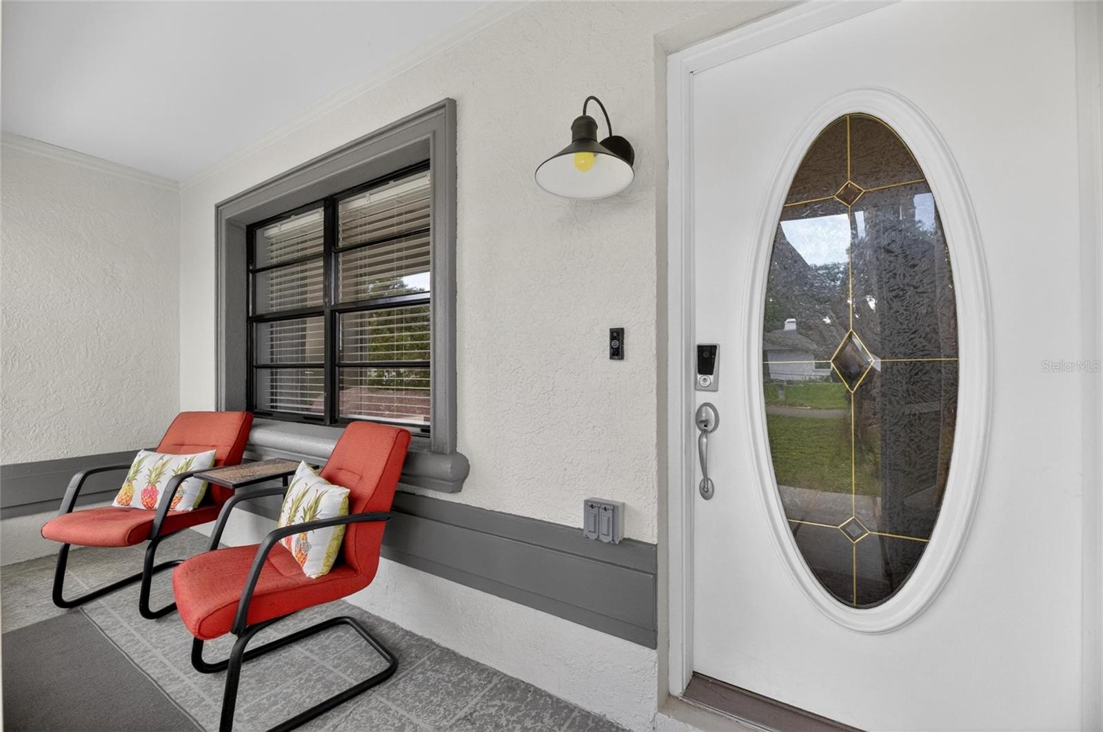 Image 4 of 81 For 926 Hillgrove Lane