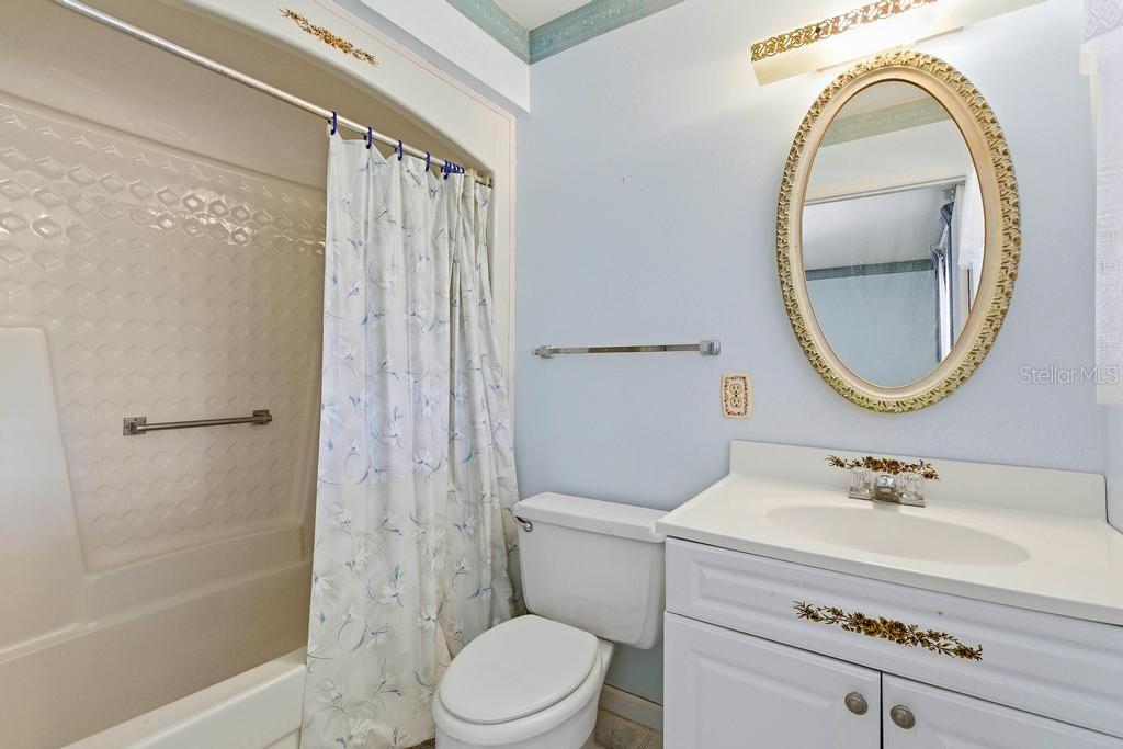 Image 8 of 11 For 33 Sandra Circle