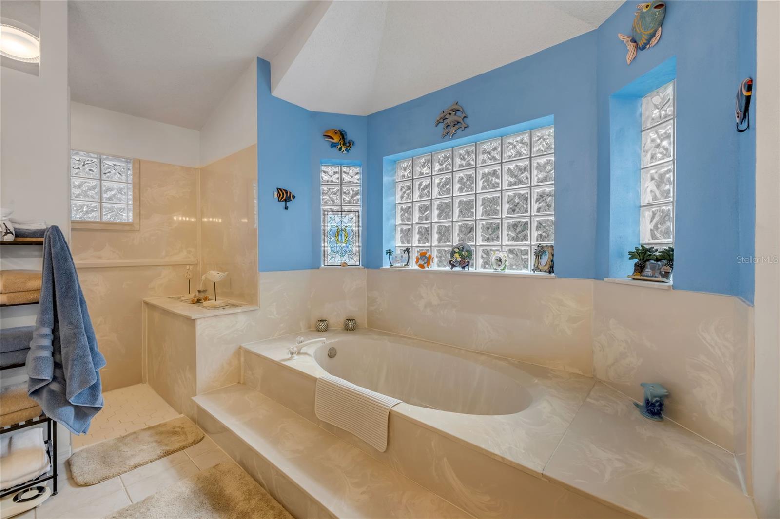 Image 18 of 36 For 107 Muirfield Drive