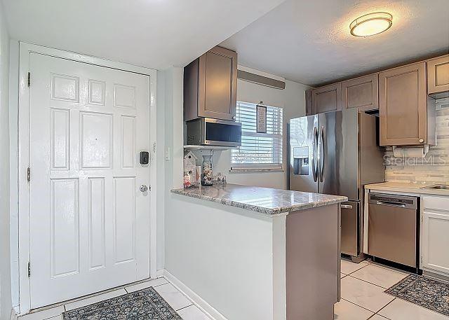 Listing photo id 1 for 4155 Atlantic Avenue 111