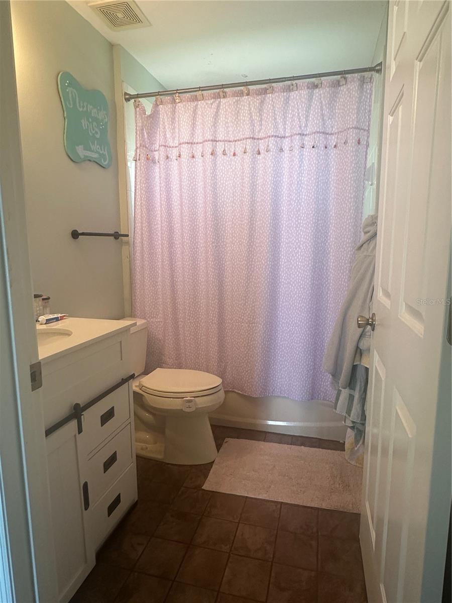 Image 4 of 11 For 1740 Spottswoode Court