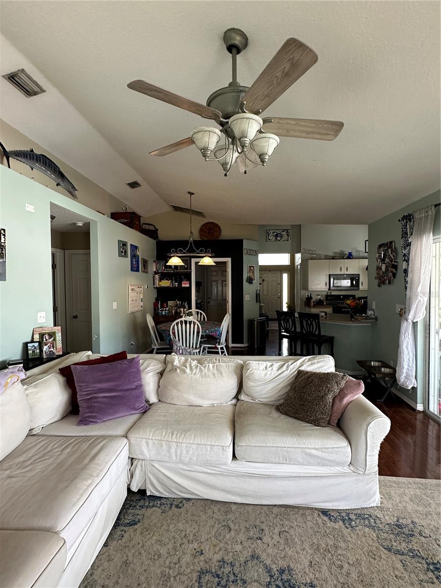 Image 9 of 11 For 1740 Spottswoode Court