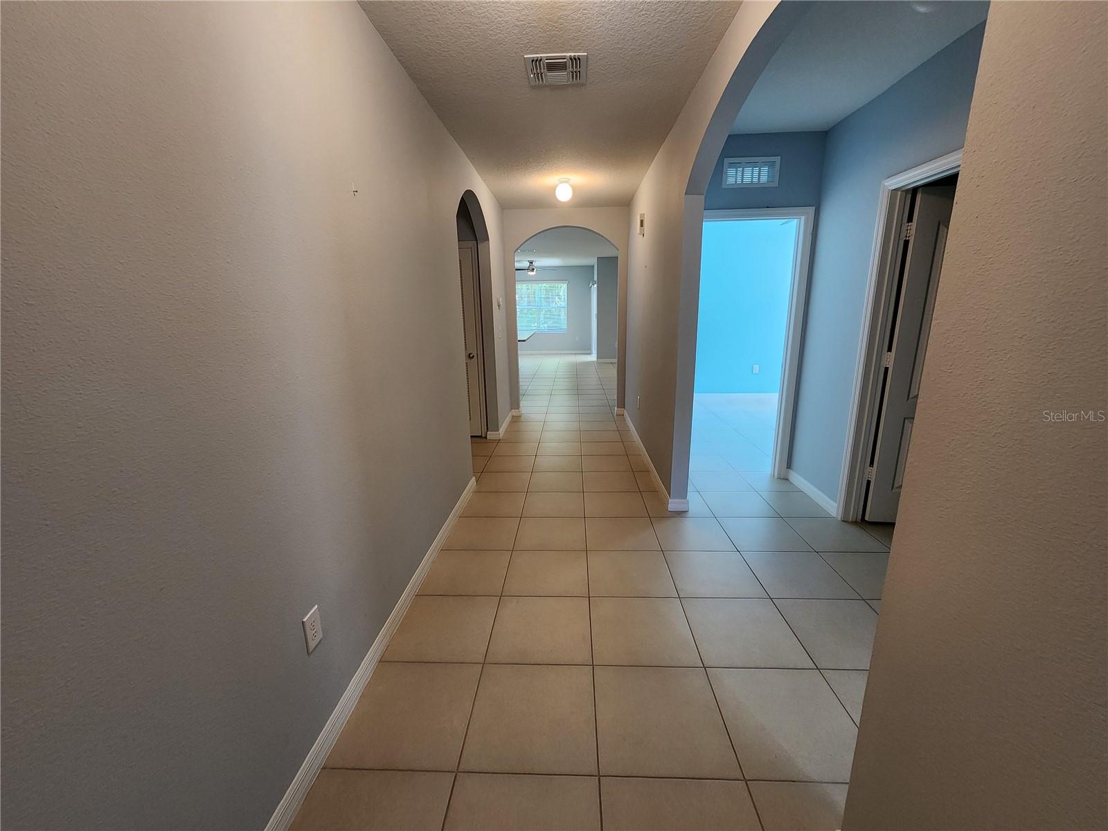 Image 4 of 18 For 184 Fishermans Cove Drive