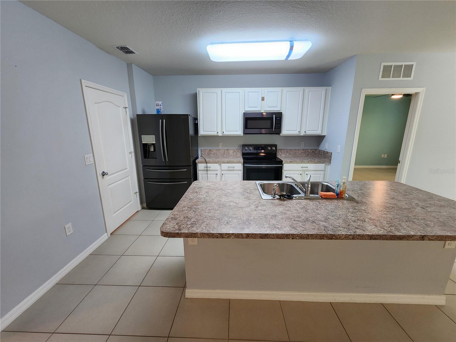 Image 9 of 18 For 184 Fishermans Cove Drive