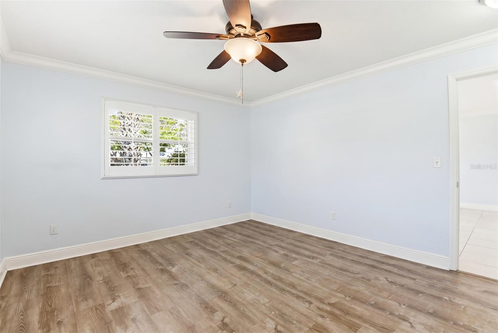 Listing photo id 17 for 40 Cunningham Drive