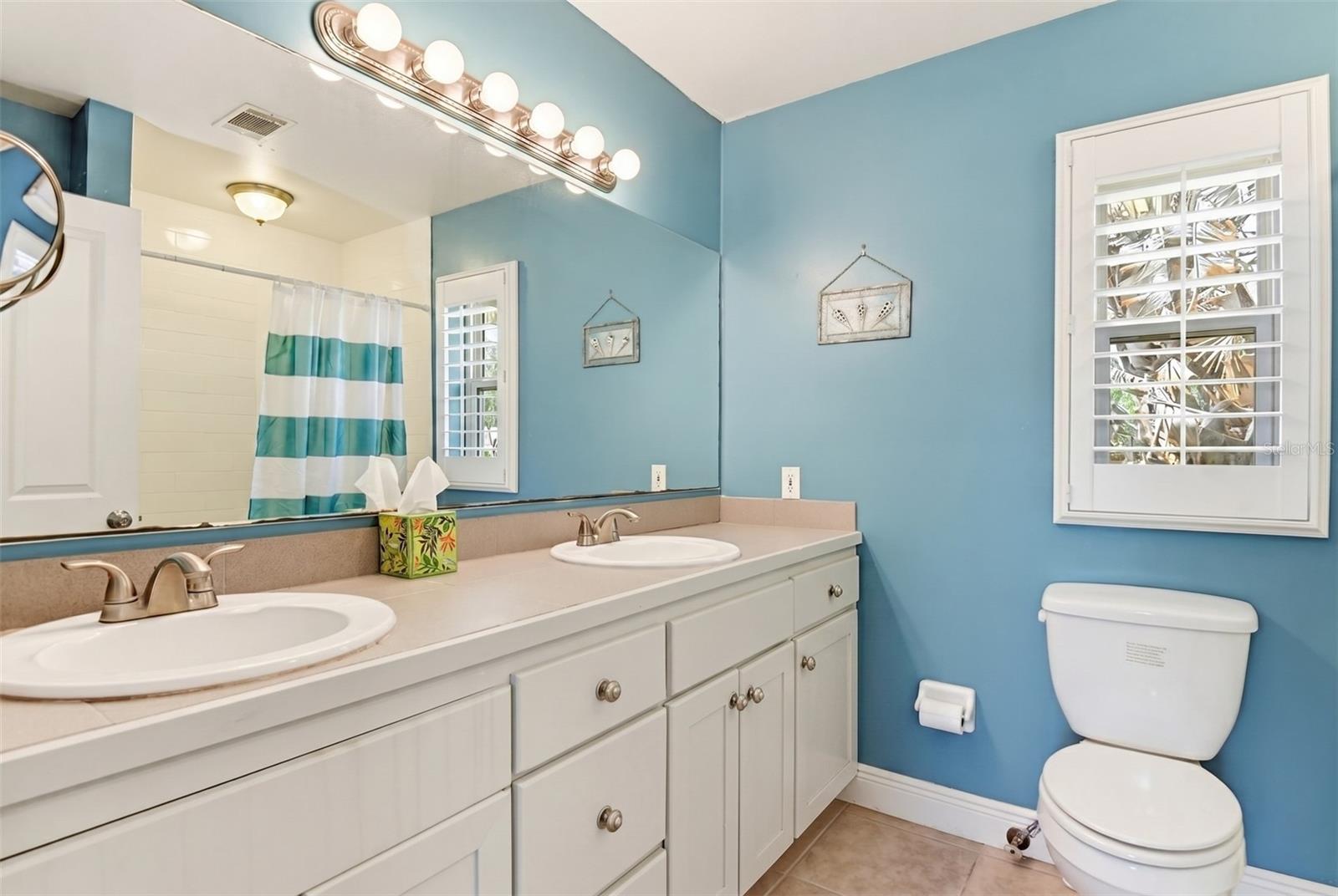 Listing photo id 19 for 40 Cunningham Drive