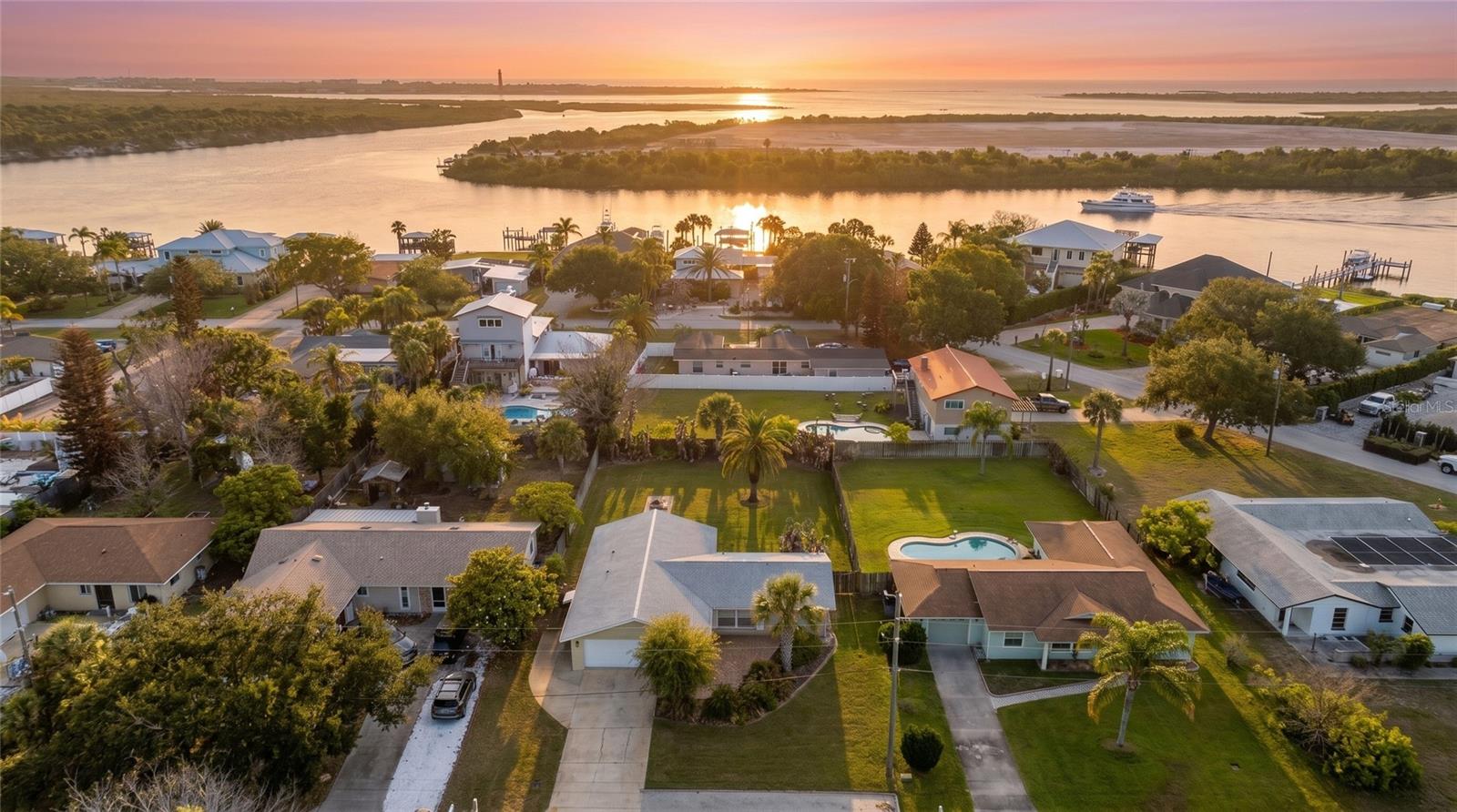 Listing photo id 1 for 40 Cunningham Drive