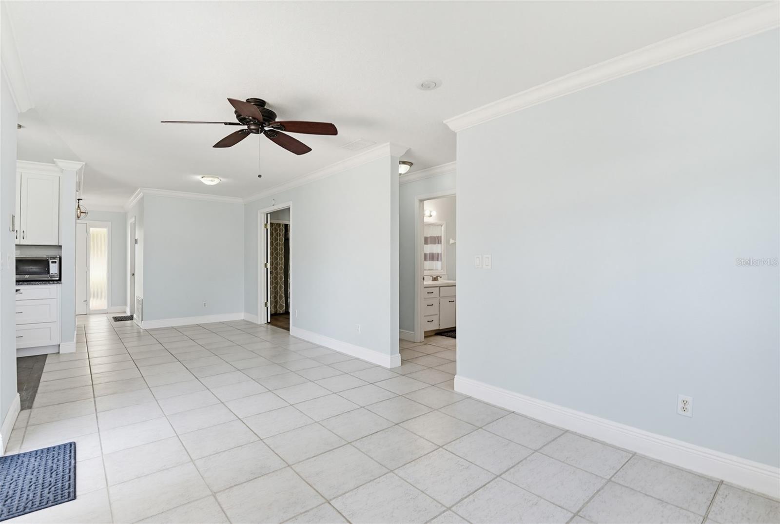 Listing photo id 31 for 40 Cunningham Drive