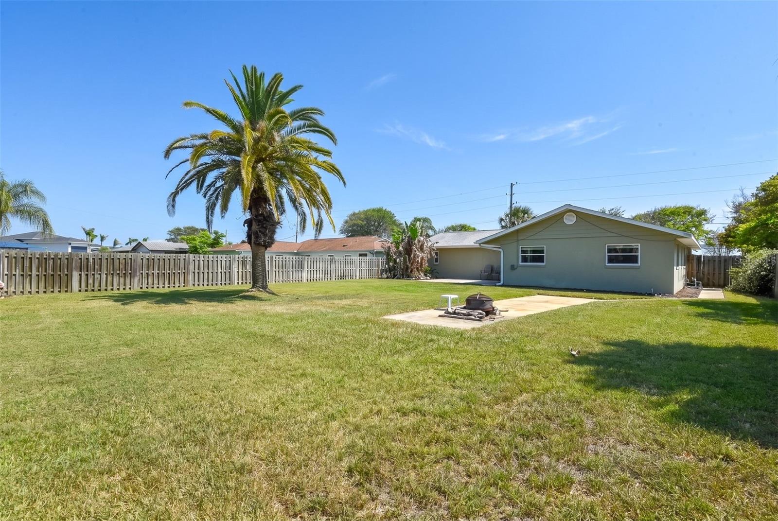 Listing photo id 50 for 40 Cunningham Drive