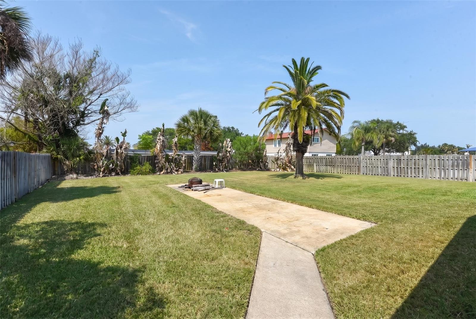 Listing photo id 52 for 40 Cunningham Drive