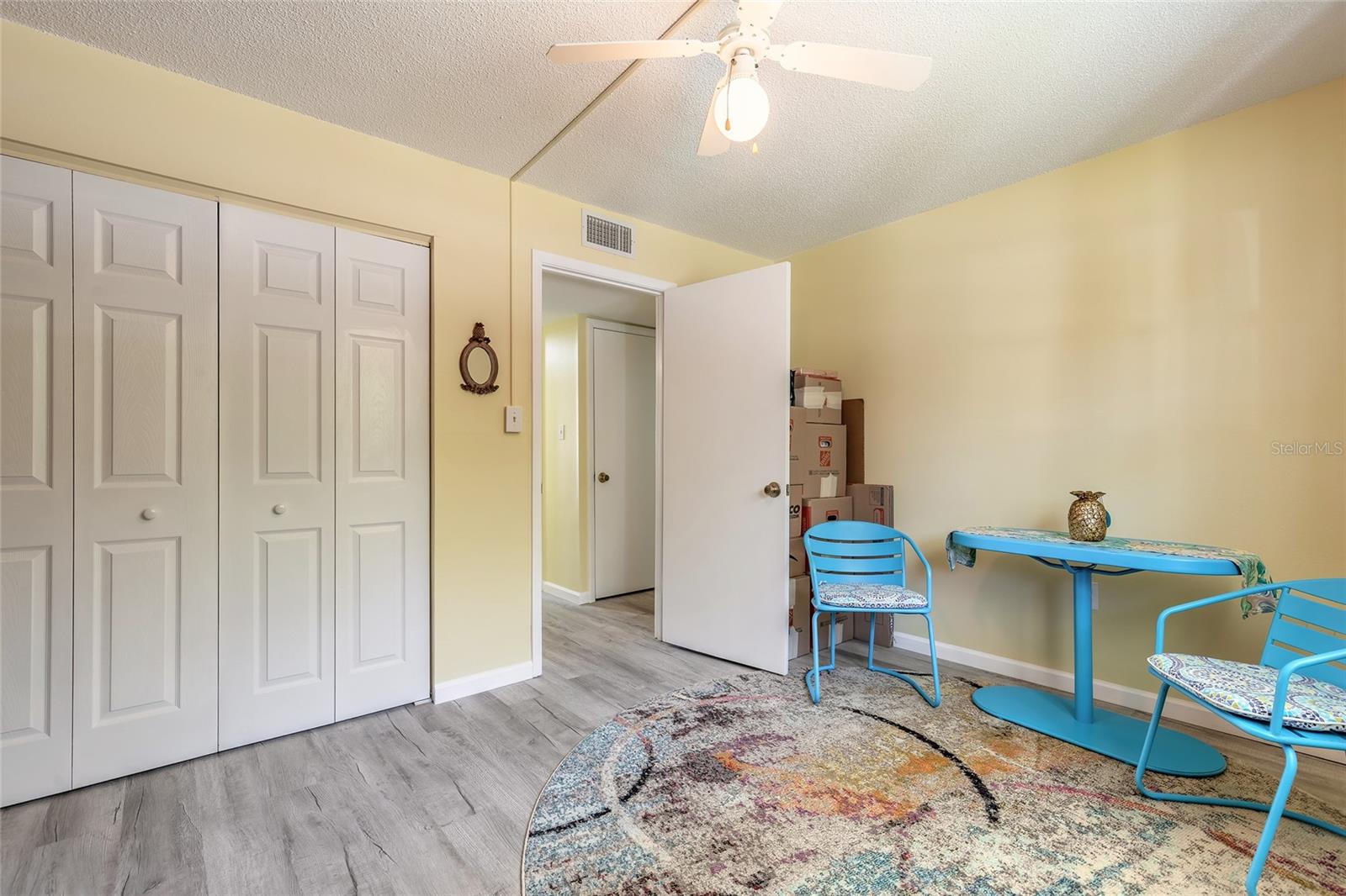 Image 18 of 49 For 2100 Peninsula Avenue 1050