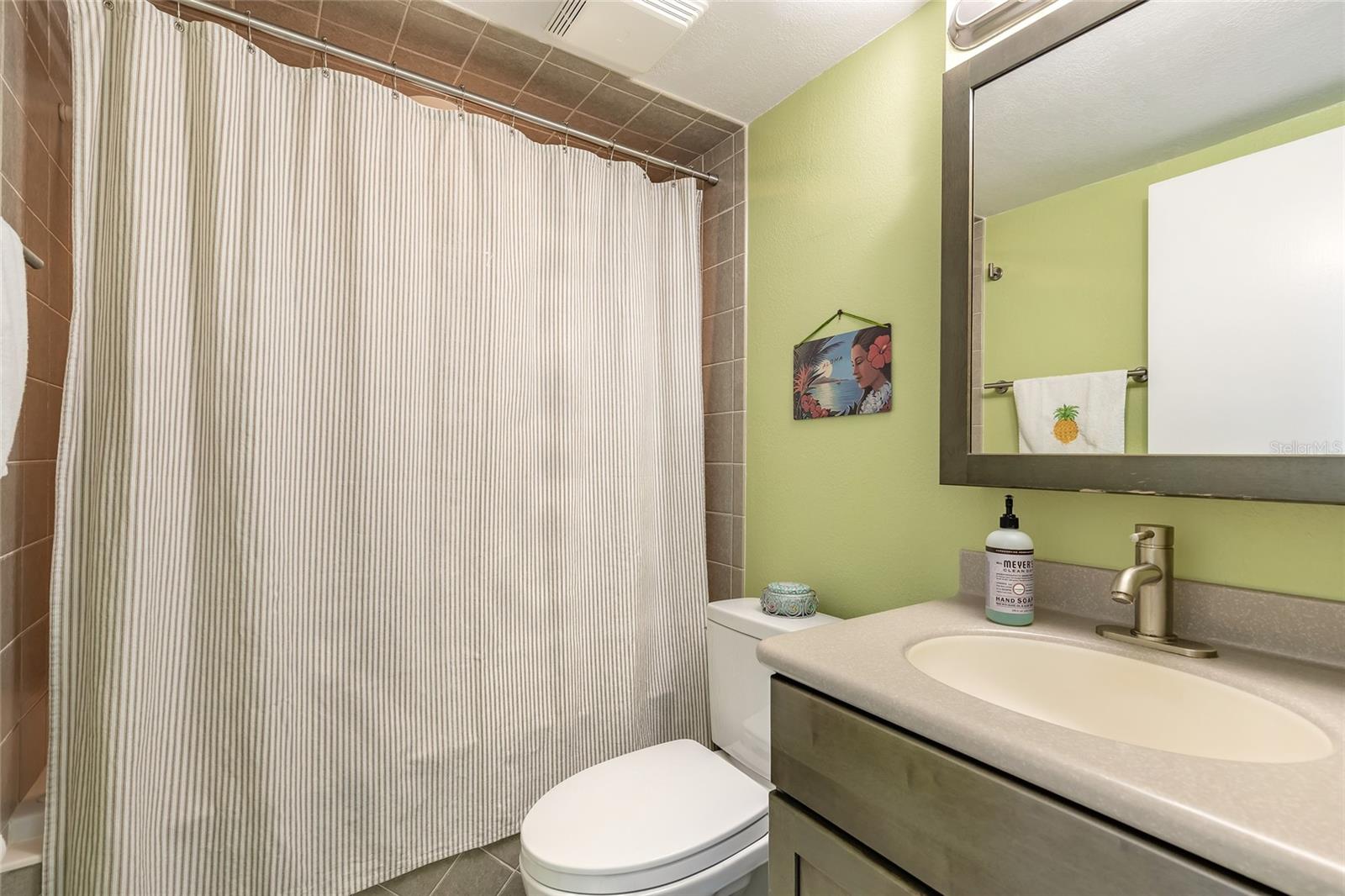 Image 19 of 49 For 2100 Peninsula Avenue 1050