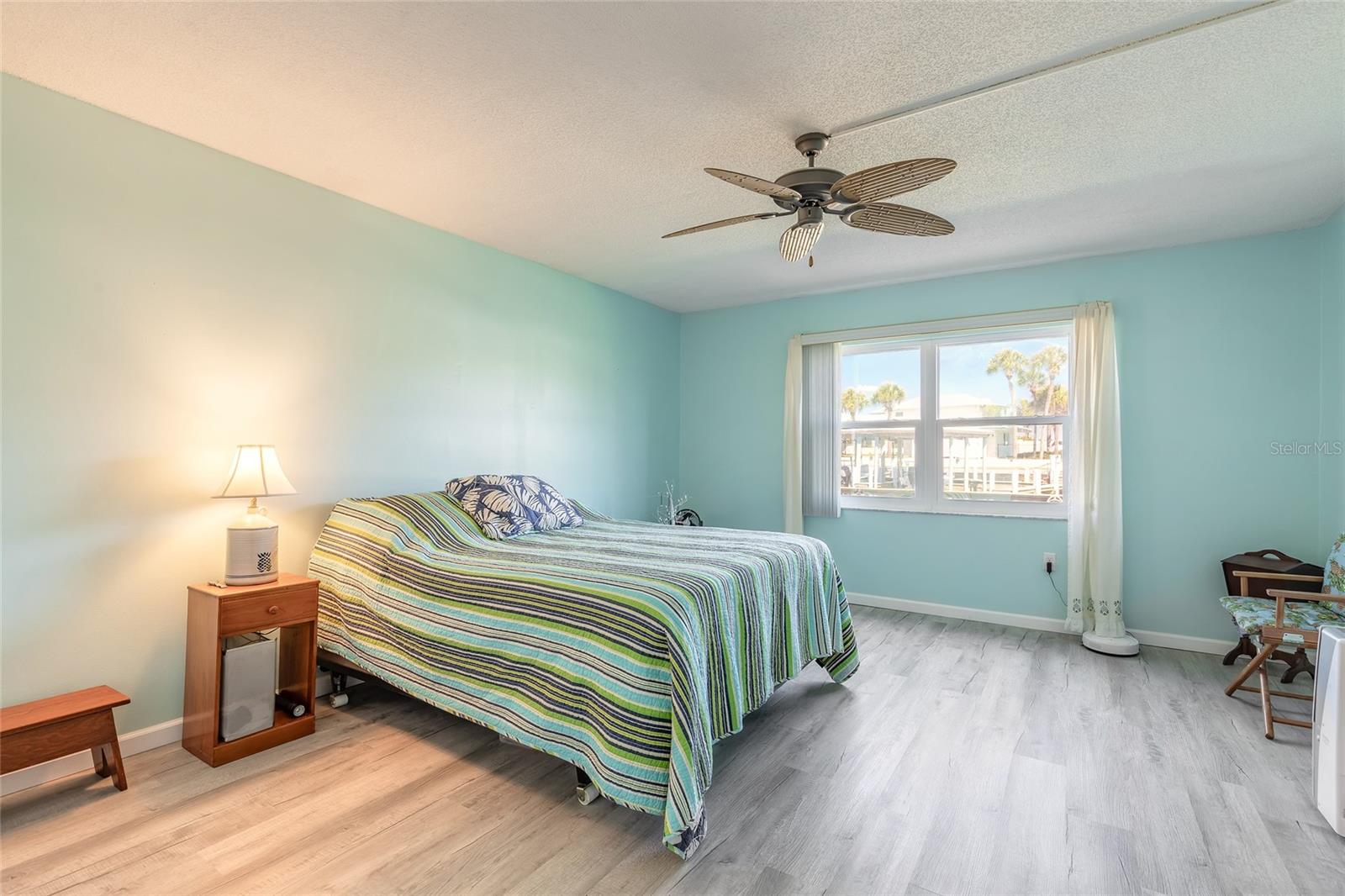 Image 21 of 49 For 2100 Peninsula Avenue 1050