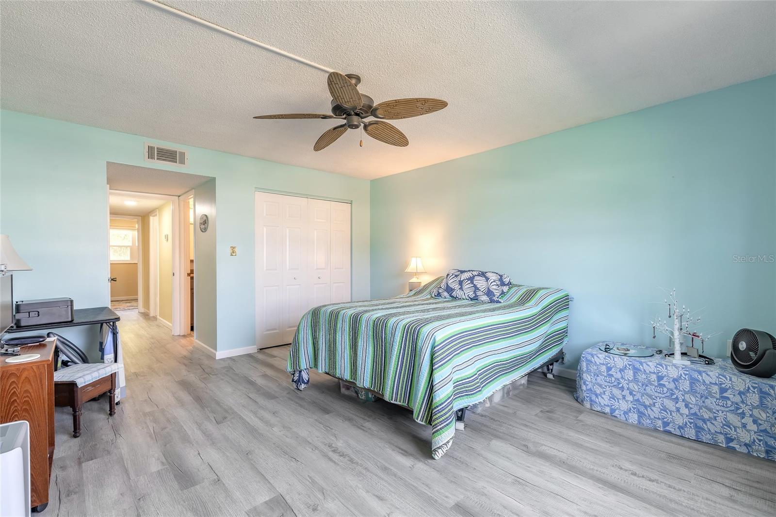Image 22 of 49 For 2100 Peninsula Avenue 1050