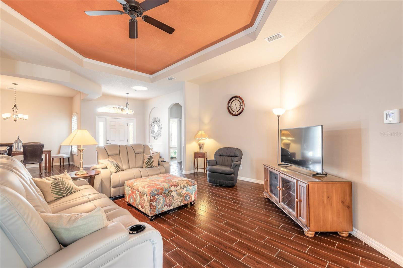 Image 23 of 47 For 3398 Leonardo Lane