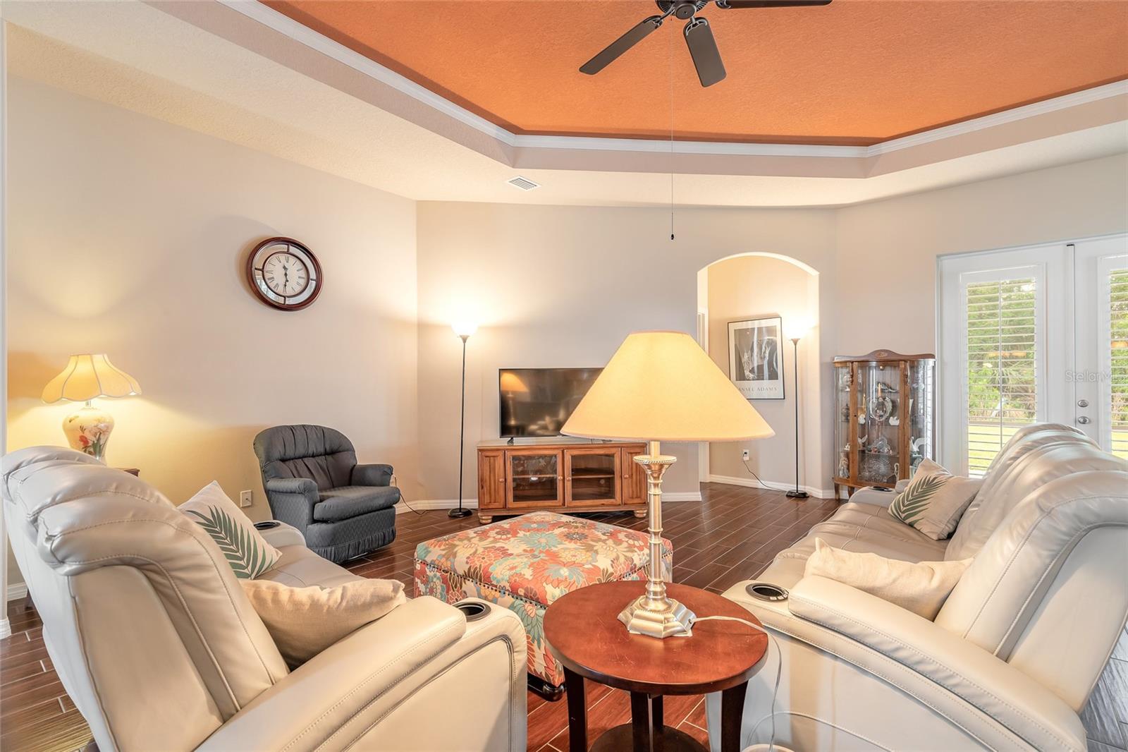 Image 26 of 47 For 3398 Leonardo Lane