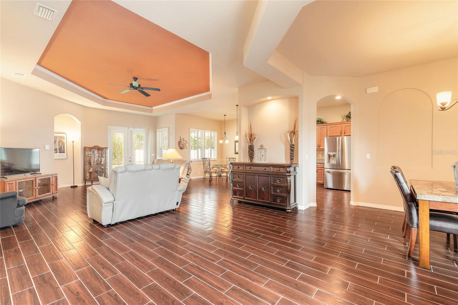 Image 28 of 47 For 3398 Leonardo Lane