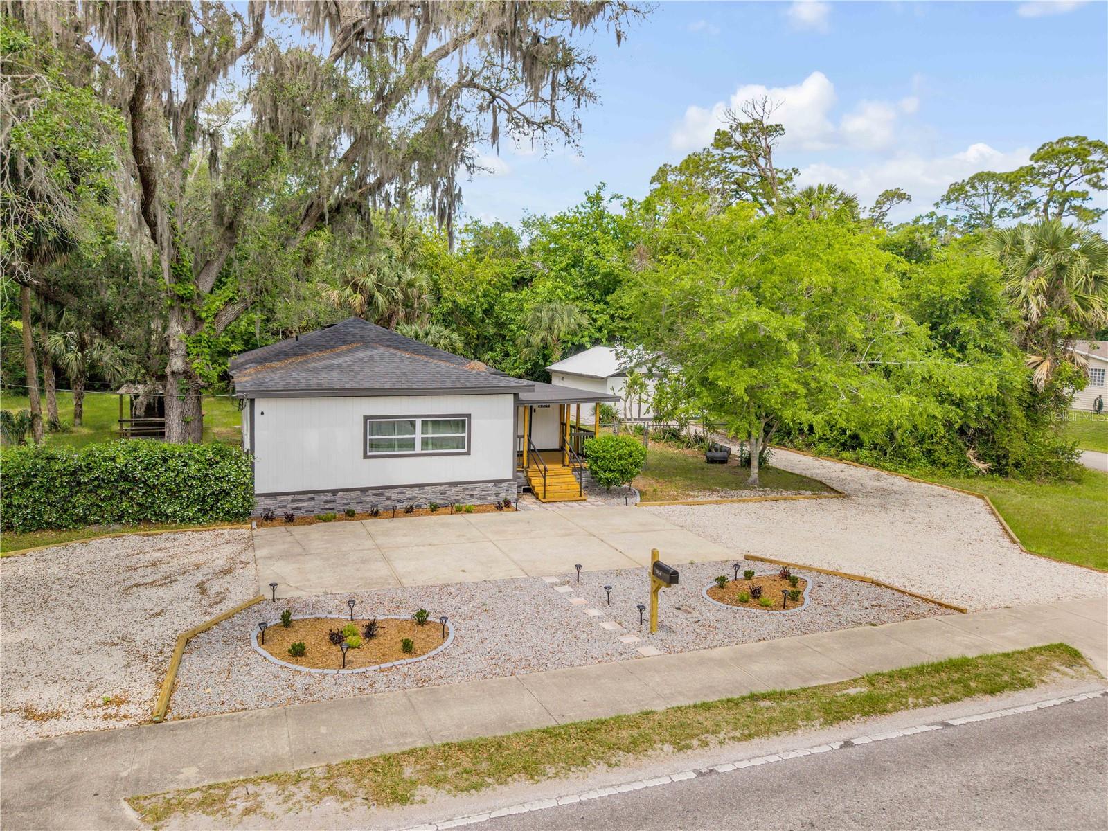 Image 3 of 38 For 1956 Pioneer Trail